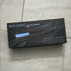 Bio Ionic Nano Ionic MX OnePass Styling Iron - Black